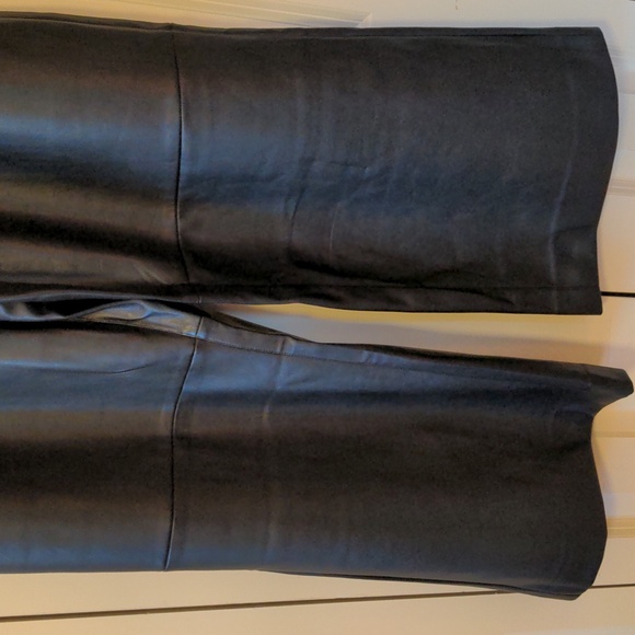 Joe's Jeans The Mia Faux Leather Cropped Pants in Black Size 33 - Picture 5 of 10